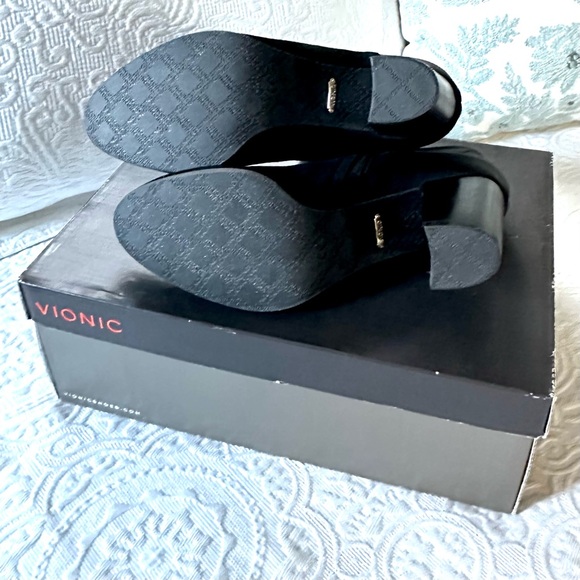 Vionic Women's Perk Whitney Ankle Boot Black 7.5 NIB - Picture 12 of 15